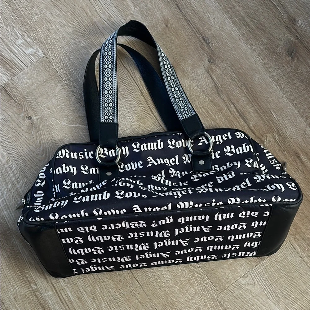 First Edition. Gwen Stefani L.A.M.B. for LeSportsac duffle - Picture 2 of 9